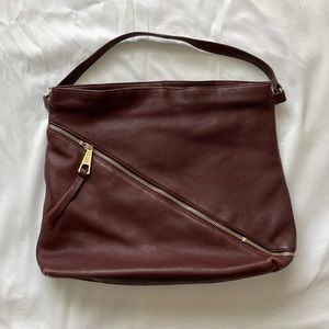 ⭐️ Kelsi Dagger burgundy bag with gold accents